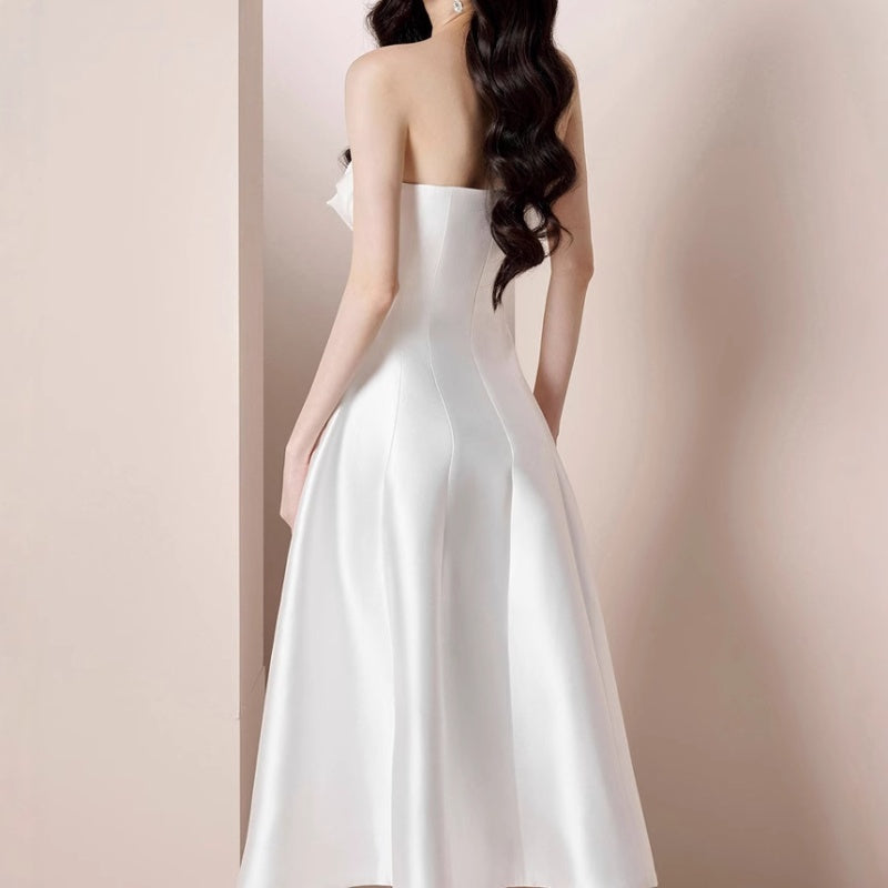 White strapless dress with floral details 