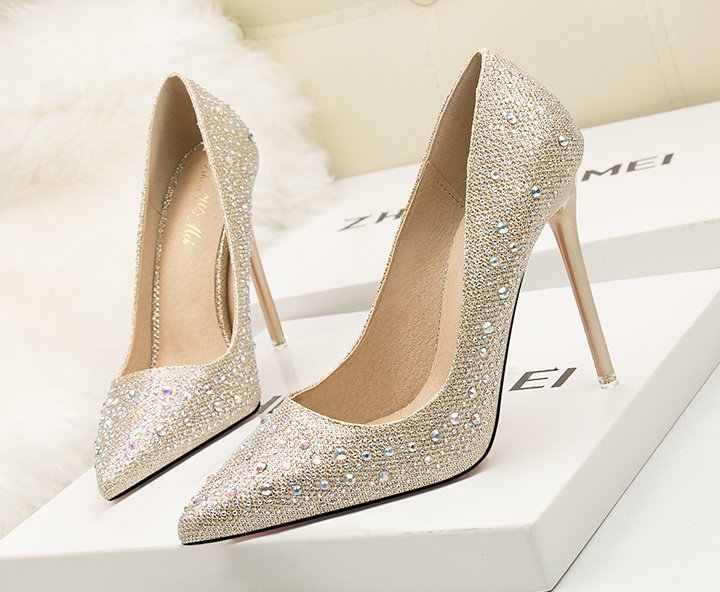 Isla Embellished Pumps